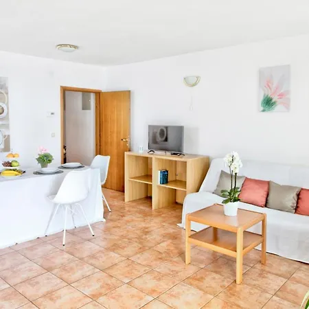 Apartment Manuel Pjescana Uvala