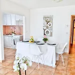 Manuel Appartement Pjescana Uvala
