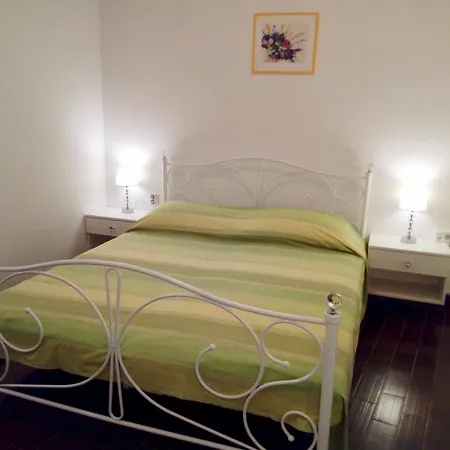 Apartment Manuel Pjescana Uvala