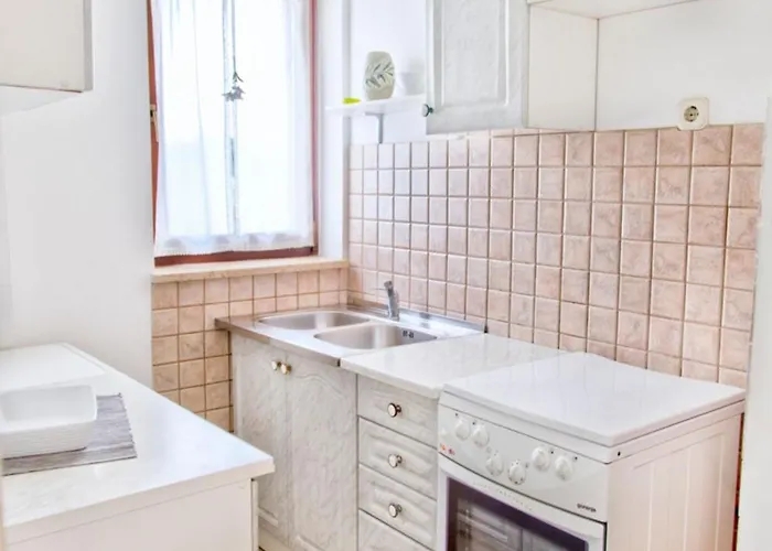 Manuel Apartmán